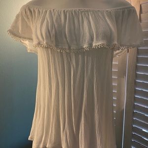 Cute, flowy, Off the shoulder Top